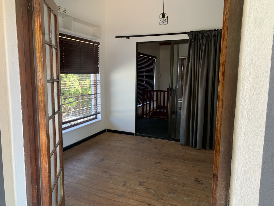 To Let 2 Bedroom Property for Rent in Protea Heights Western Cape